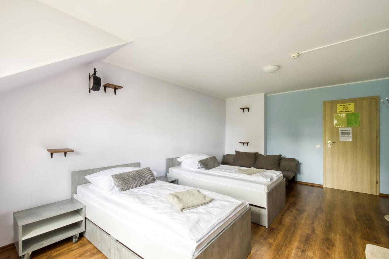 Hostel Krokodyl-Stara Praga Варшава Экстерьер фото