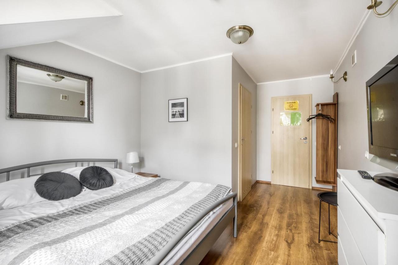 Hostel Krokodyl-Stara Praga Варшава Экстерьер фото