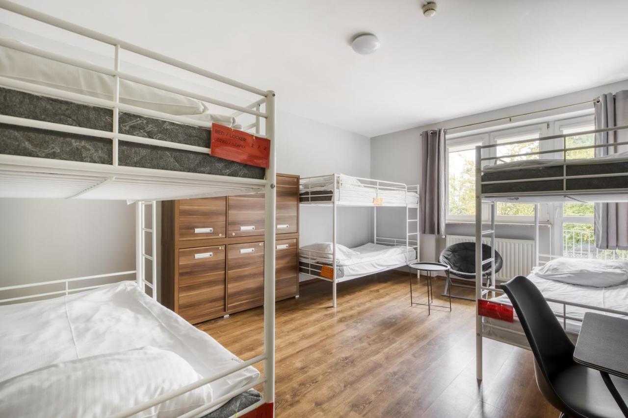 Hostel Krokodyl-Stara Praga Варшава Экстерьер фото