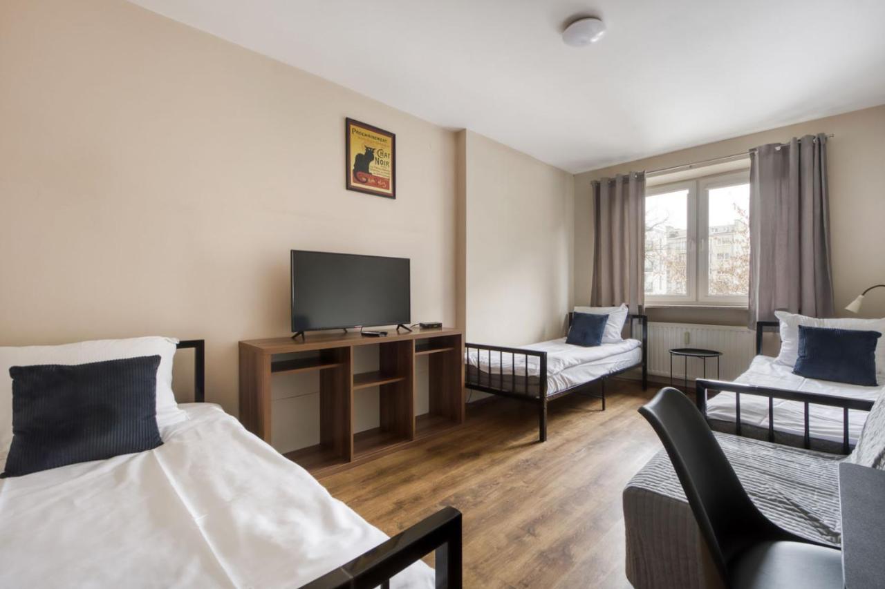Hostel Krokodyl-Stara Praga Варшава Экстерьер фото