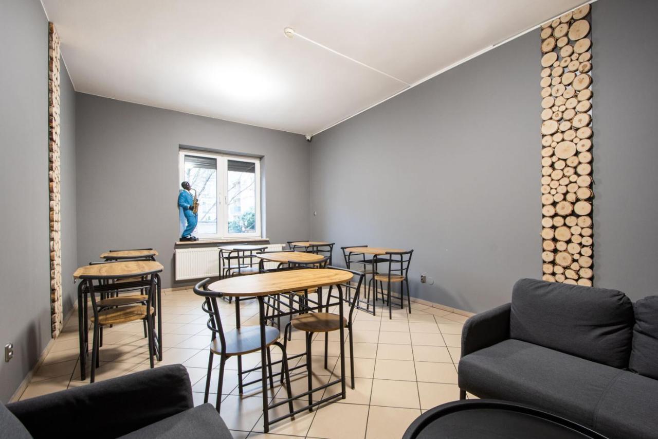 Hostel Krokodyl-Stara Praga Варшава Экстерьер фото