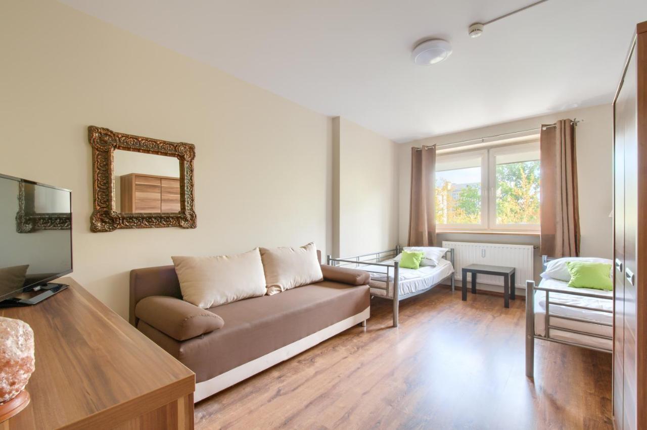 Hostel Krokodyl-Stara Praga Варшава Экстерьер фото